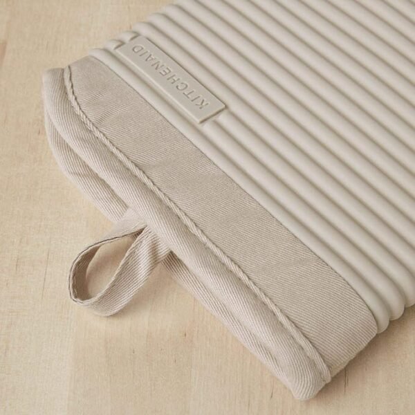 Ribbed Soft Silicone Oven Mitt Set, 7"x13", Milkshake 2 Count - Image 2